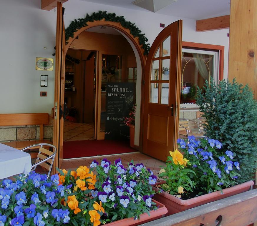 Hotel Belvedere Wellness & Family Baselga di Pinè Exteriör bild